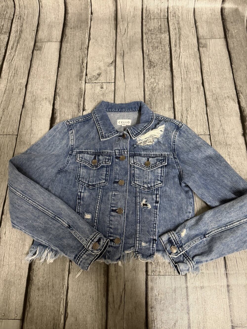 Women’s Cello Jeans Distressed Crop Denim Jacket Sz Small Frayed Hem Soft Feel